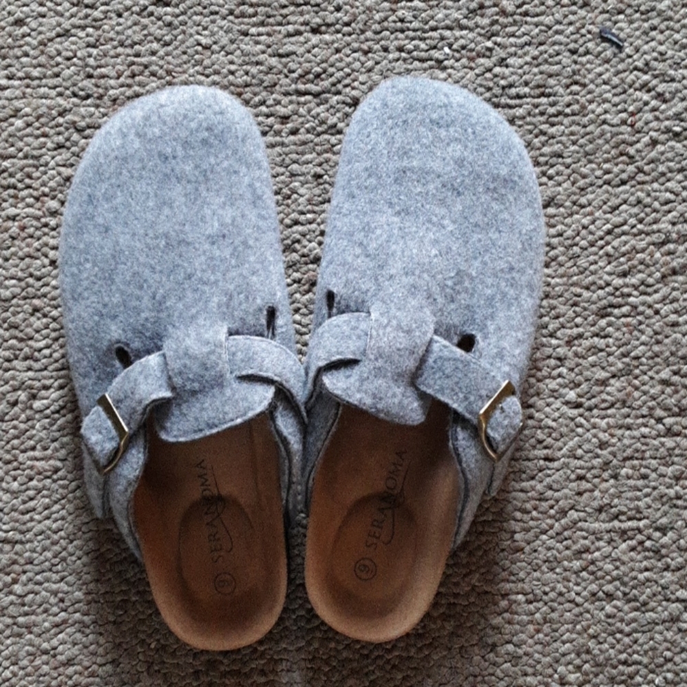 Seranoma shoes NWOT
